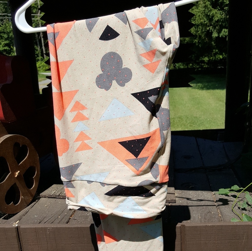 Disney print lularoe leggings